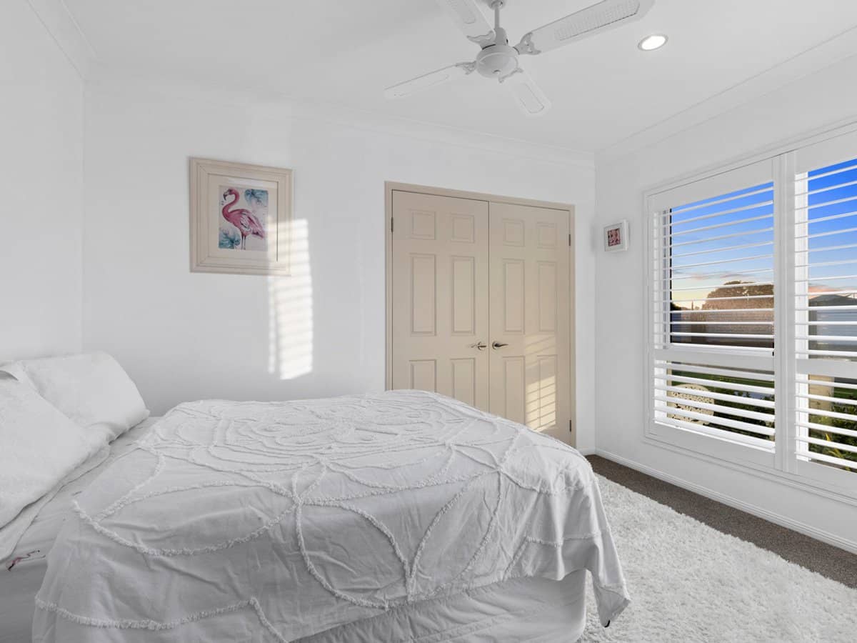 52 Tropicana Circuit, Burleigh Waters - Thumbnail 19