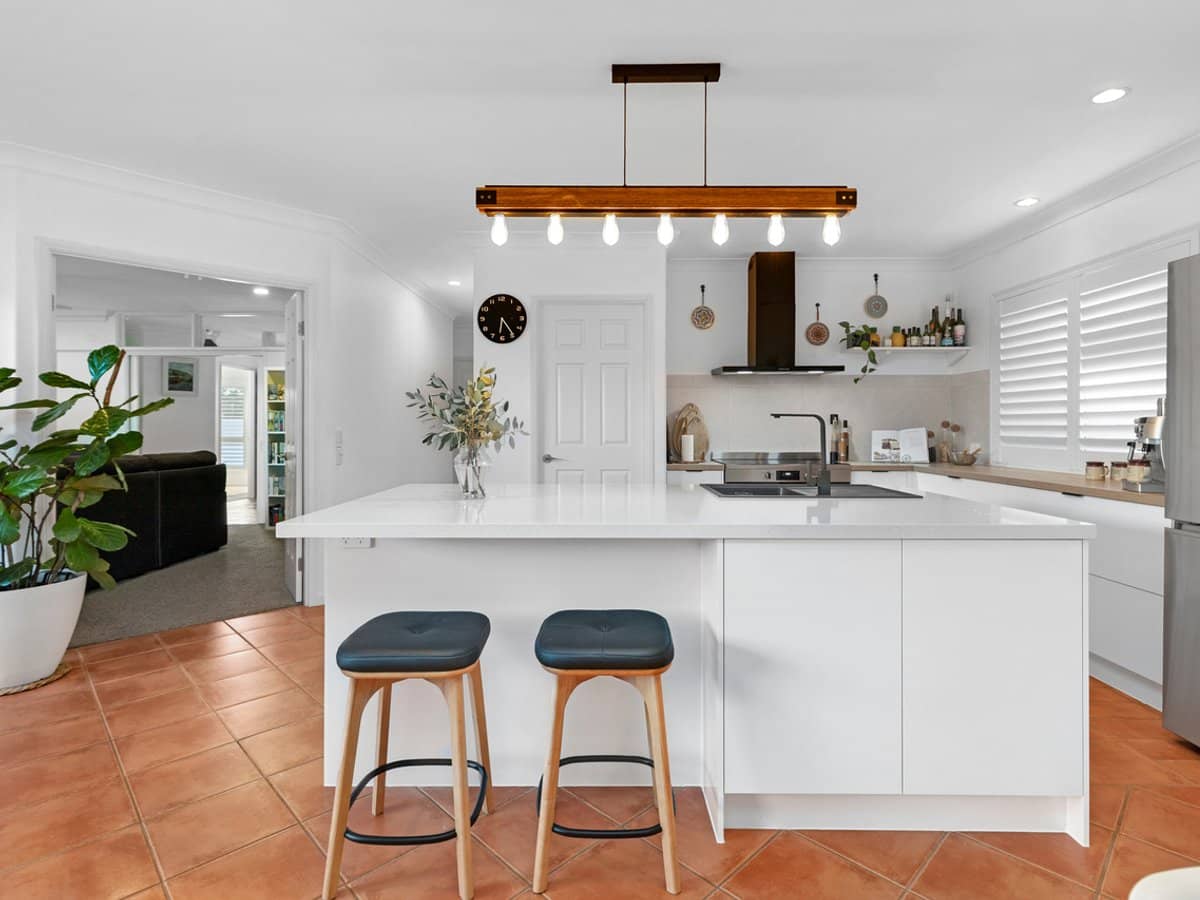 52 Tropicana Circuit, Burleigh Waters - Thumbnail 1