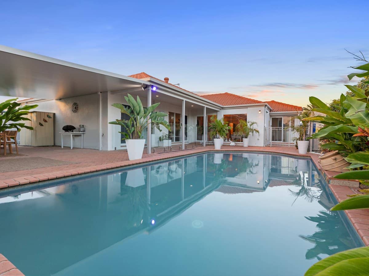 52 Tropicana Circuit, Burleigh Waters - Thumbnail 4