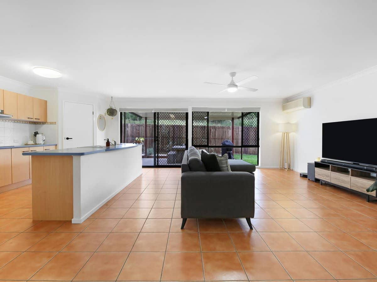 11 Arbury Hill Close, Burleigh Heads - Thumbnail 3