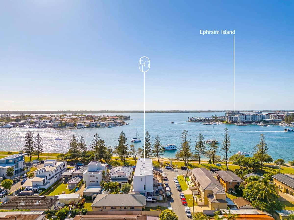 84 The Esplanade, PARADISE POINT - Thumbnail 5