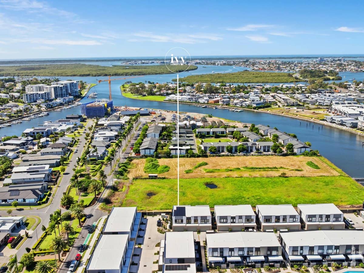 19/35 Grant Avenue, Hope Island - Thumbnail 18