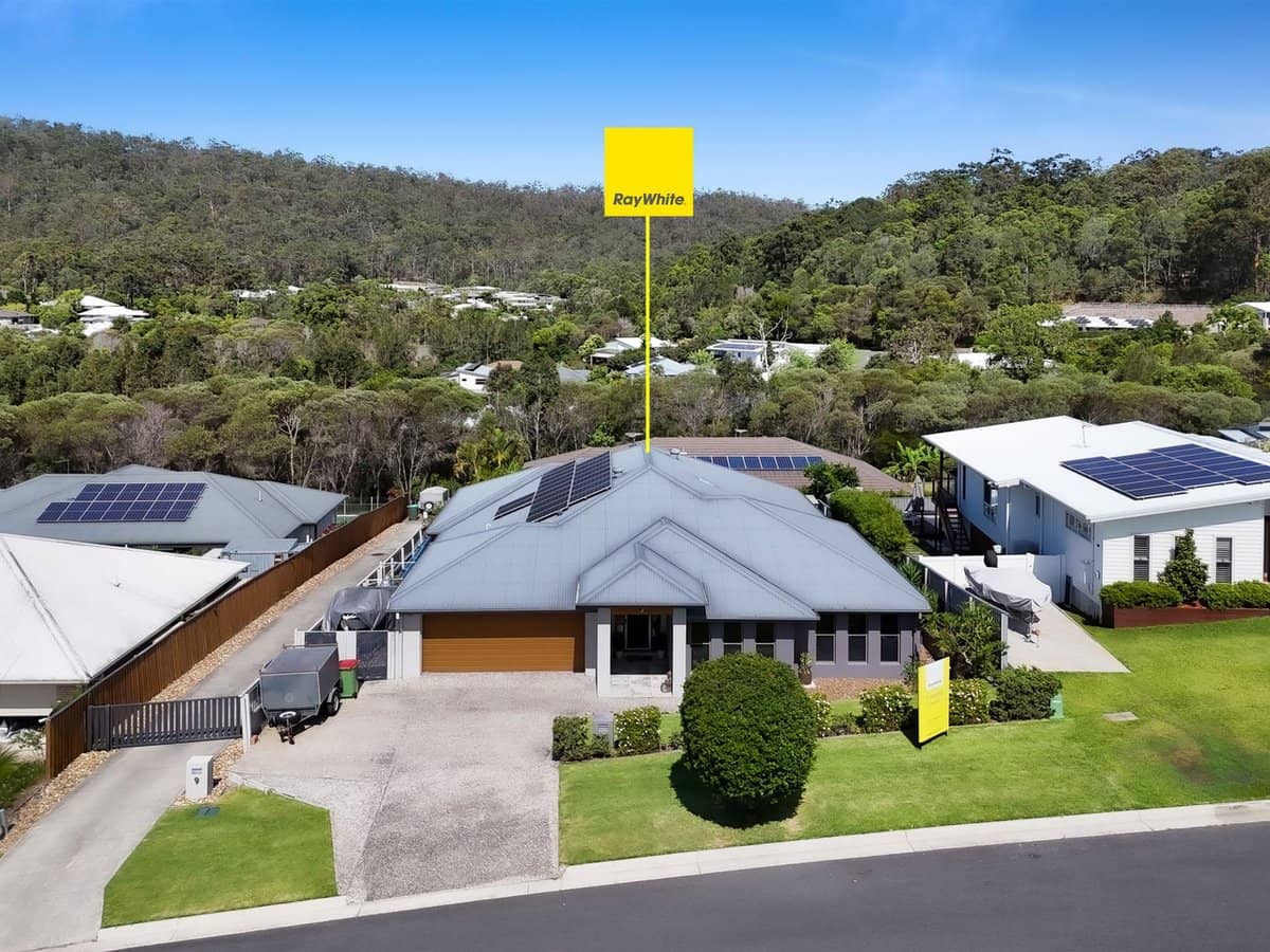 7 Button Quail Court, Gilston - Thumbnail 1