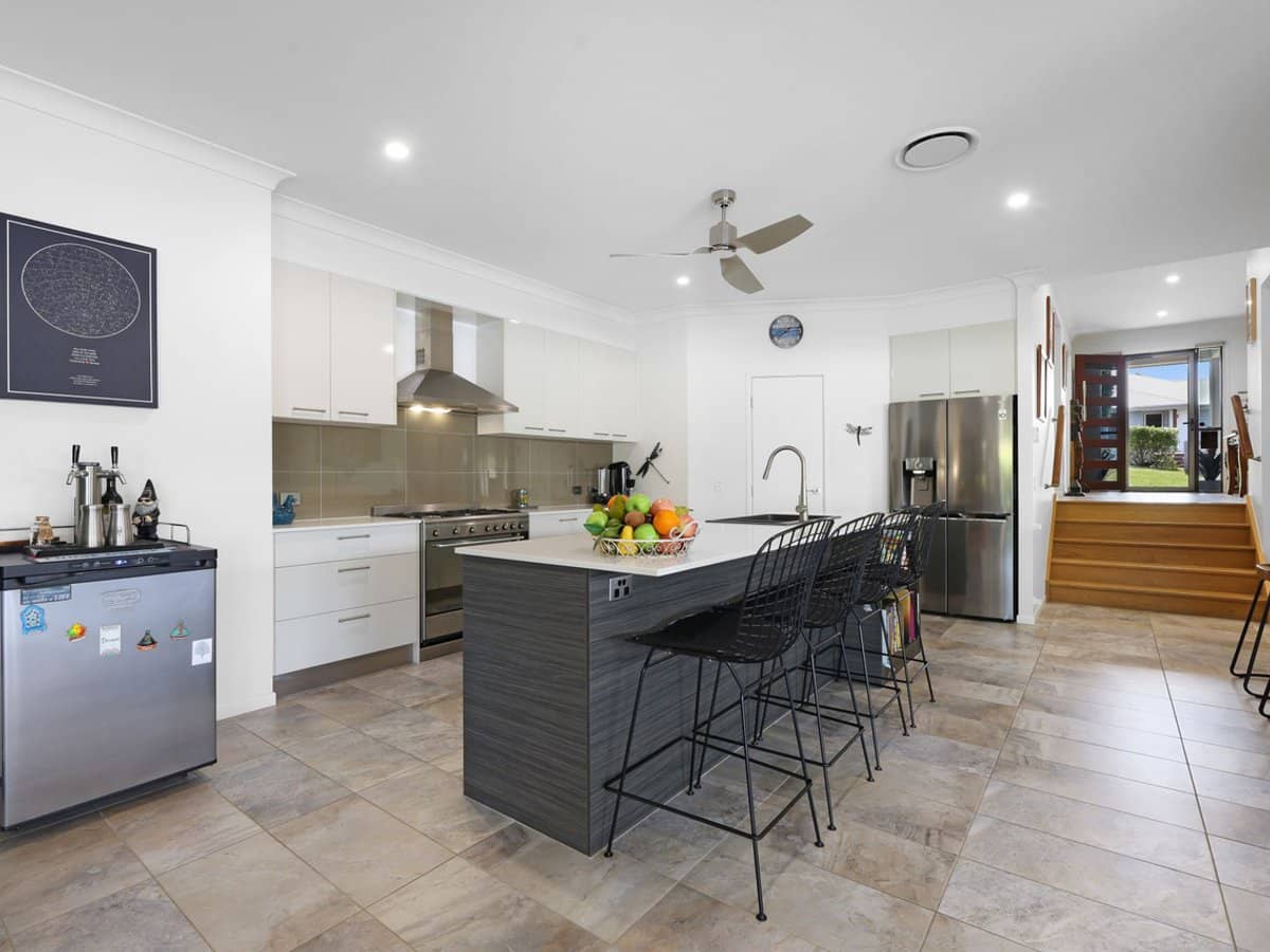 7 Button Quail Court, Gilston - Thumbnail 8