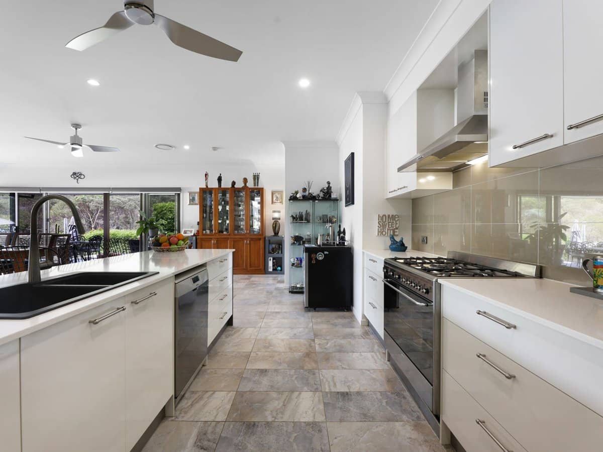 7 Button Quail Court, Gilston - Thumbnail 9