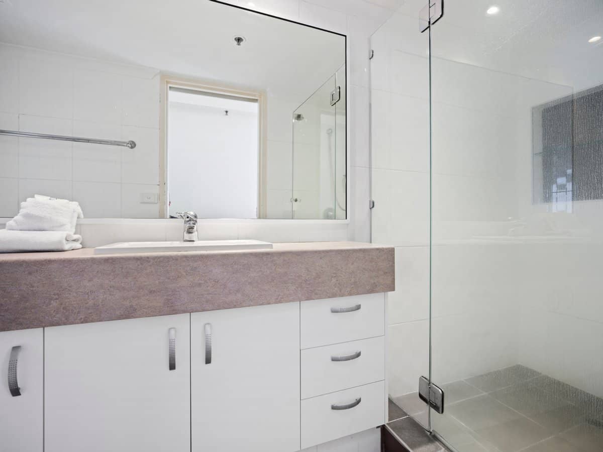 70-80 Marine Parade, COOLANGATTA - Thumbnail 6