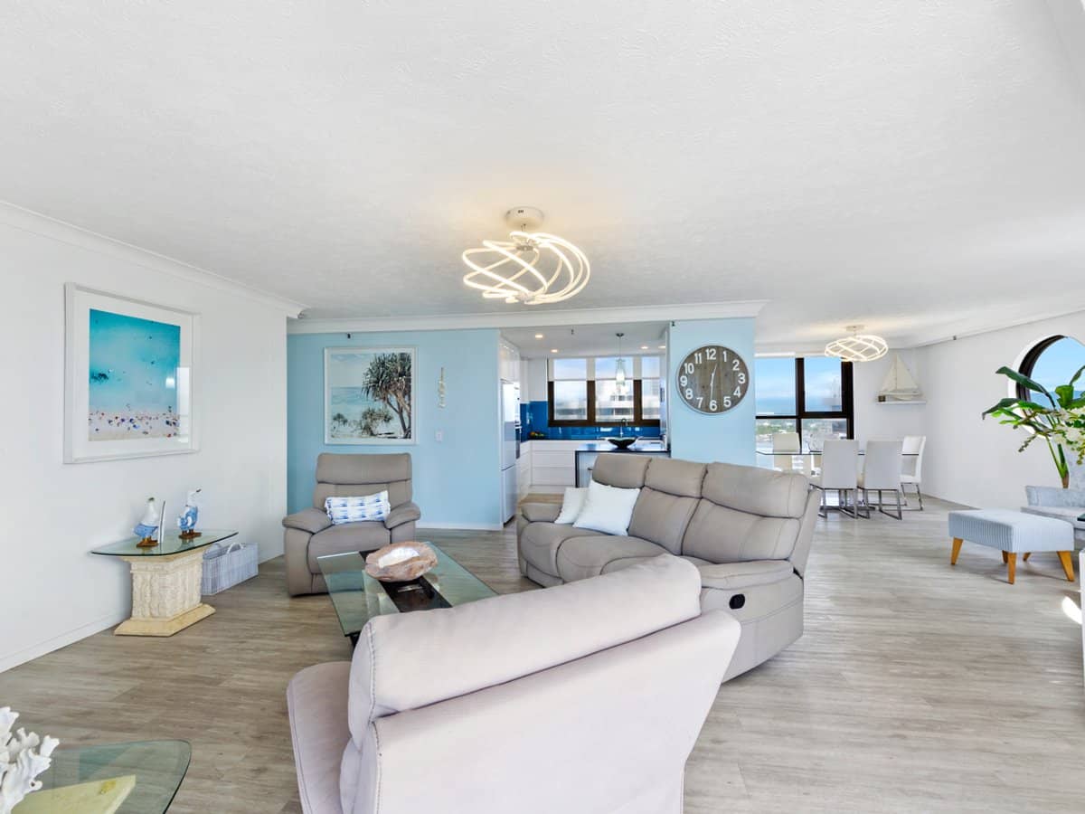 4 Thornton Street, SURFERS PARADISE - Thumbnail 8