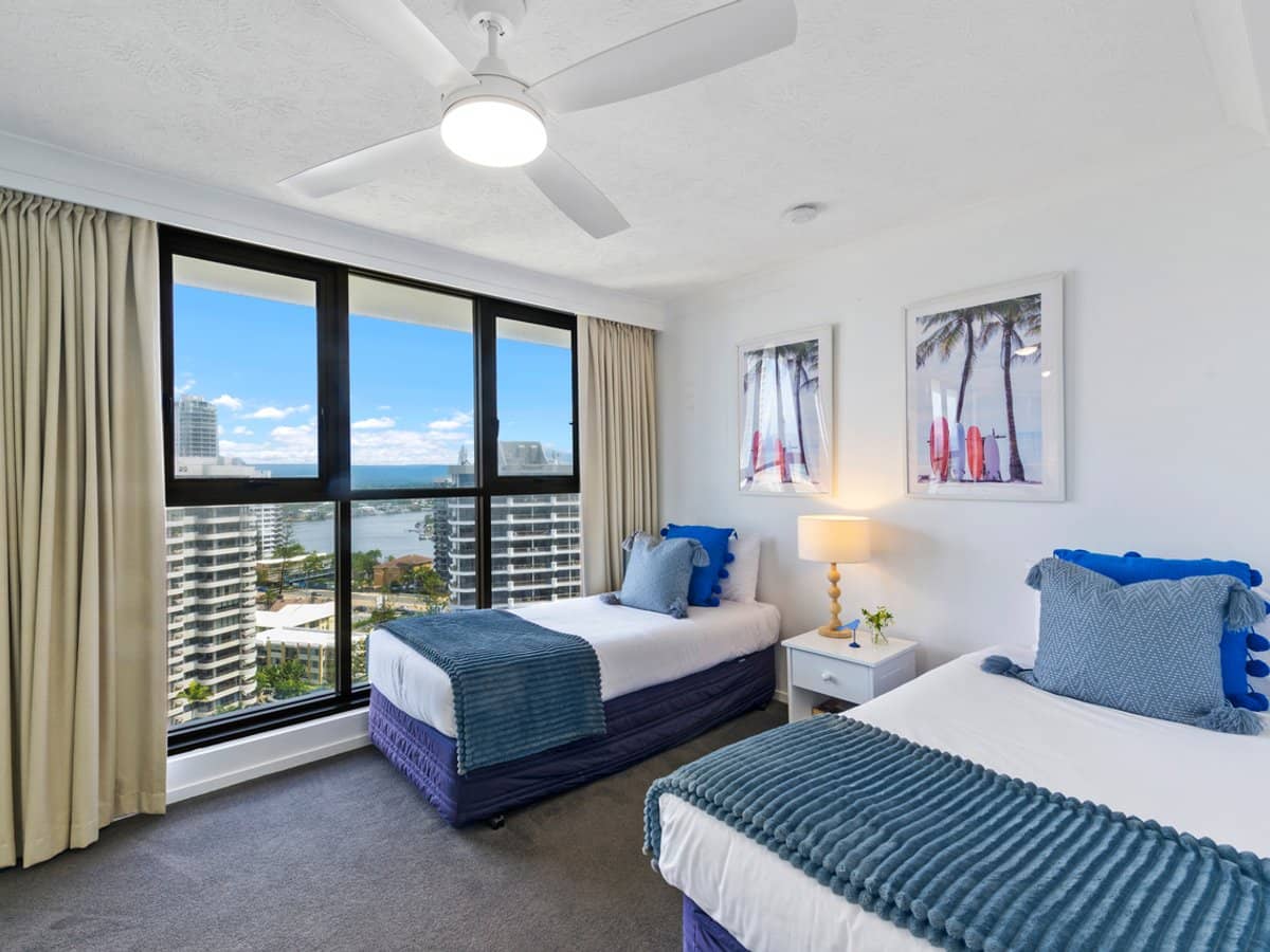 4 Thornton Street, SURFERS PARADISE - Thumbnail 15