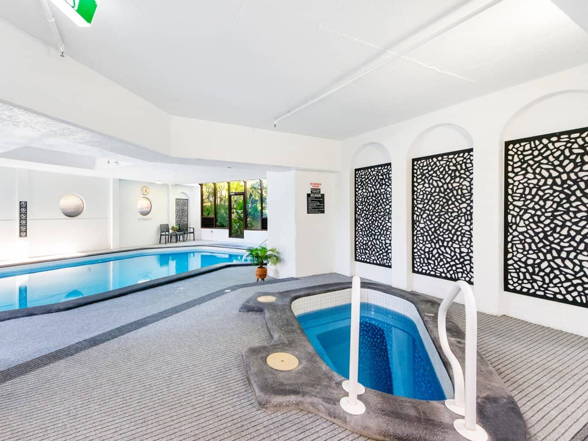 4 Thornton Street, SURFERS PARADISE - Thumbnail 21