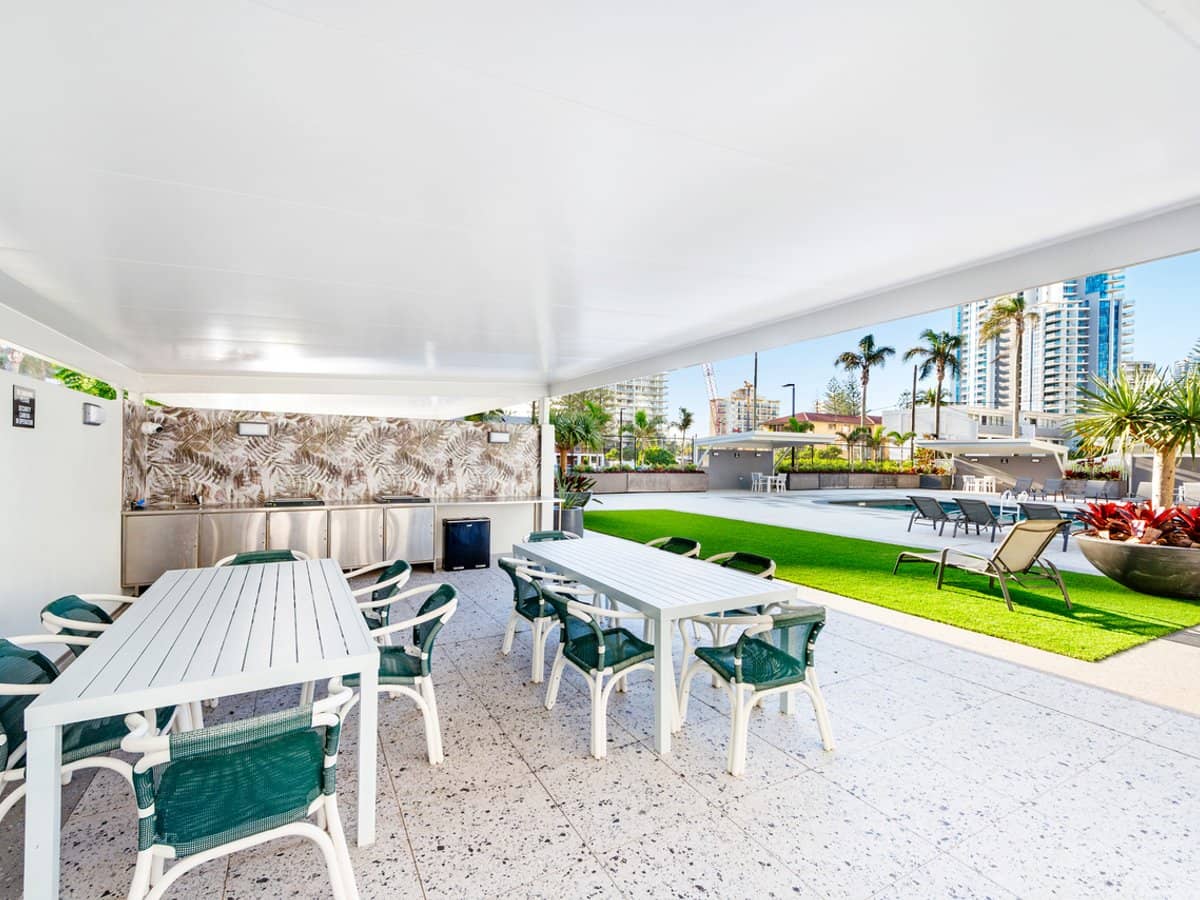 4 Thornton Street, SURFERS PARADISE - Thumbnail 30