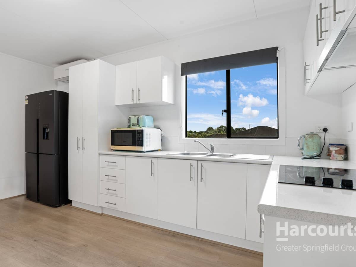 9 Robyn Court, LOGAN VILLAGE - Thumbnail 21