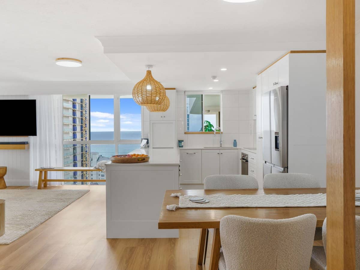 121 Surf Parade, Broadbeach - Thumbnail 5