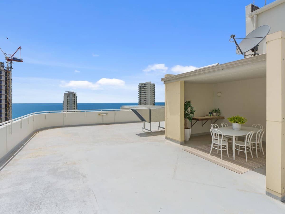 121 Surf Parade, Broadbeach - Thumbnail 24