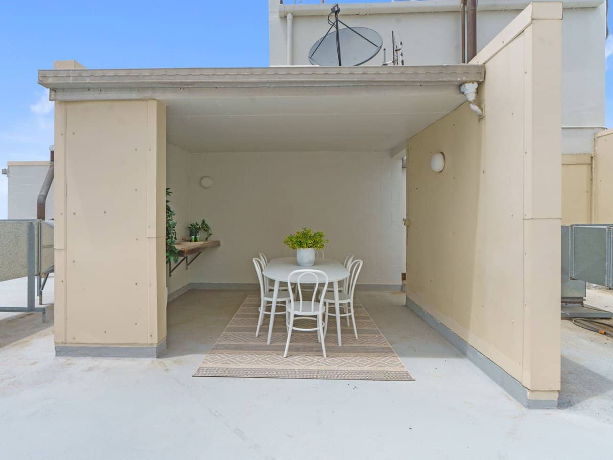 121 Surf Parade, Broadbeach - Thumbnail 25