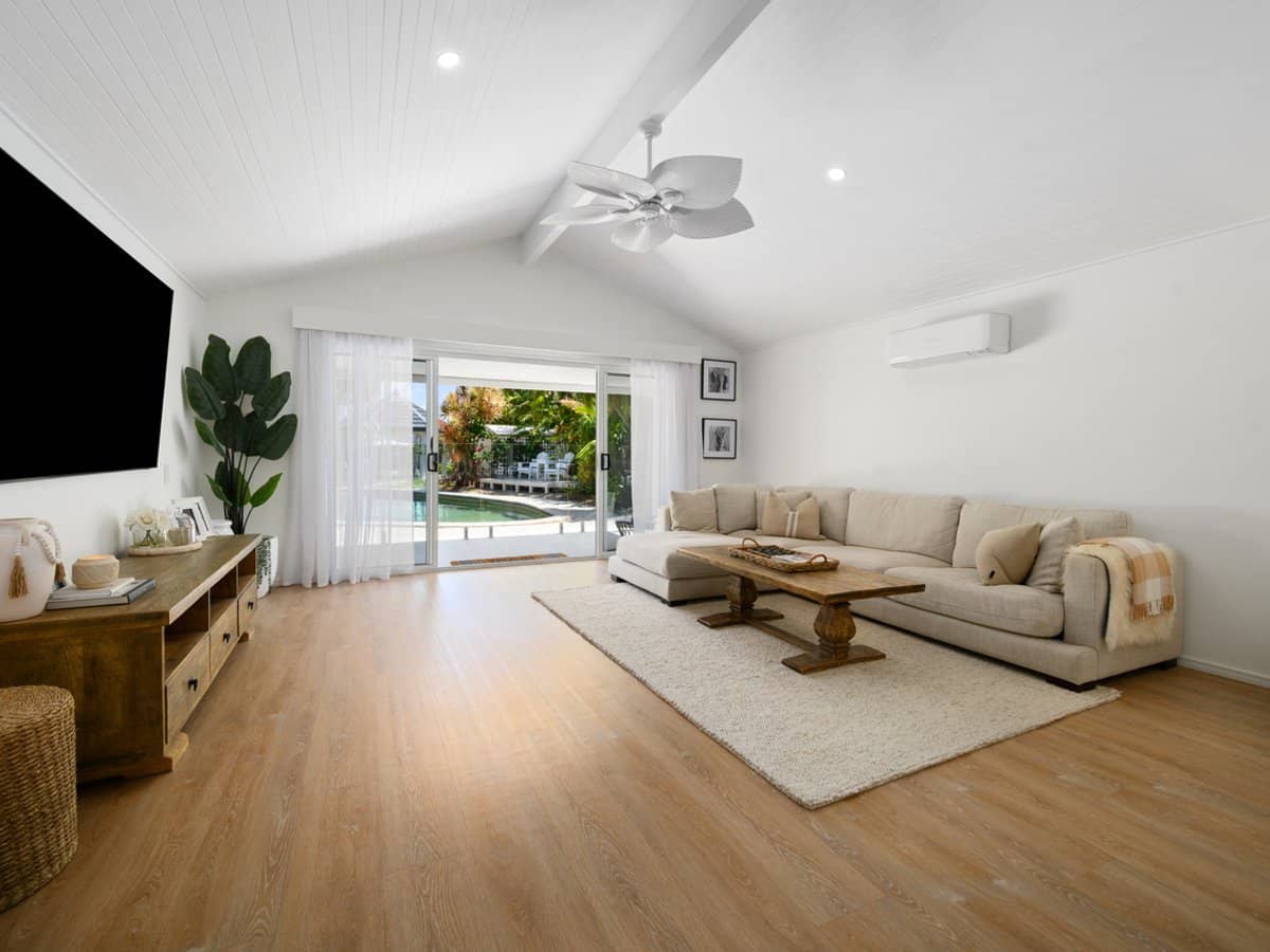 188 Morala Avenue, RUNAWAY BAY - Thumbnail 7