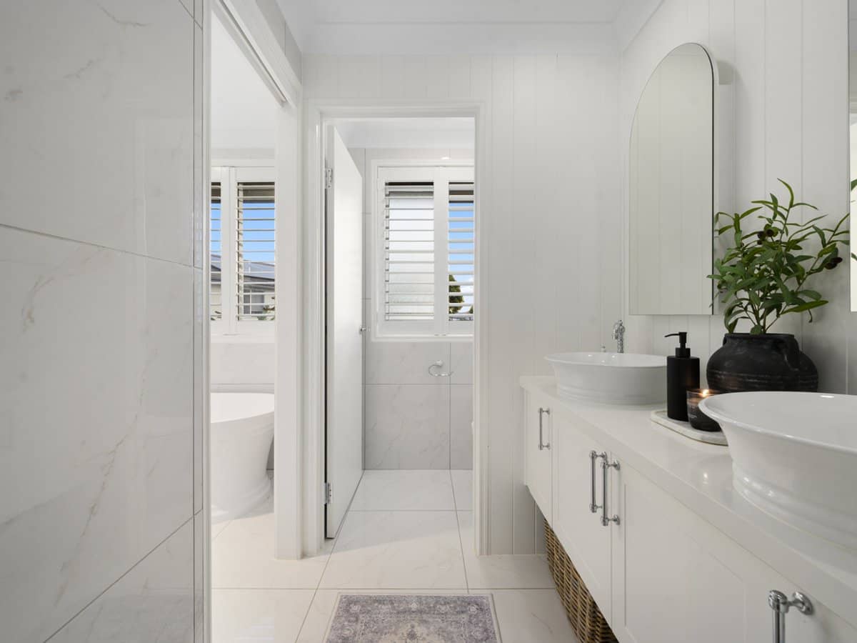 188 Morala Avenue, RUNAWAY BAY - Thumbnail 20