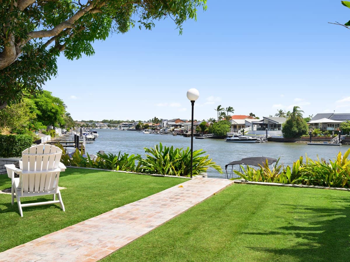 188 Morala Avenue, RUNAWAY BAY - Thumbnail 24