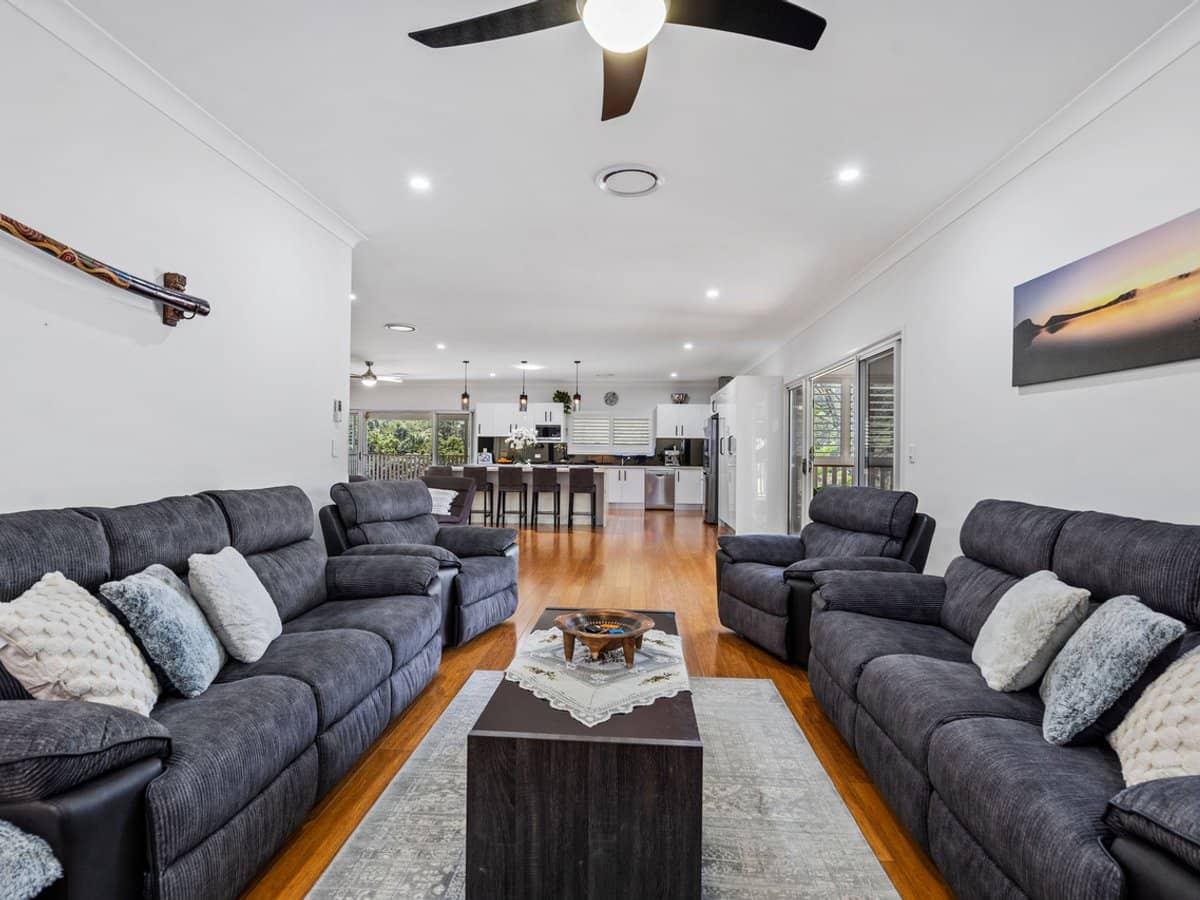 45 Hersden Court, BONOGIN - Thumbnail 6