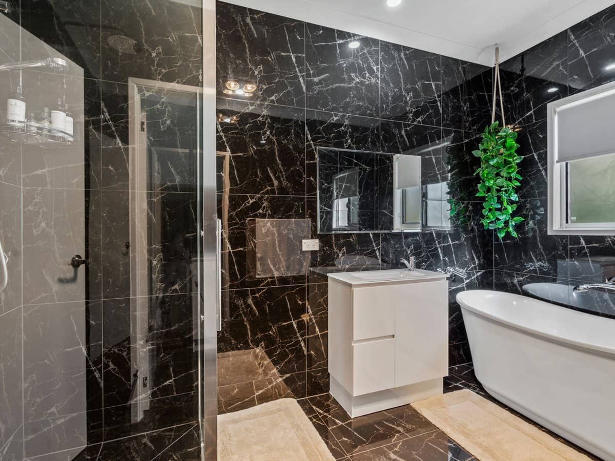 45 Hersden Court, BONOGIN - Thumbnail 12