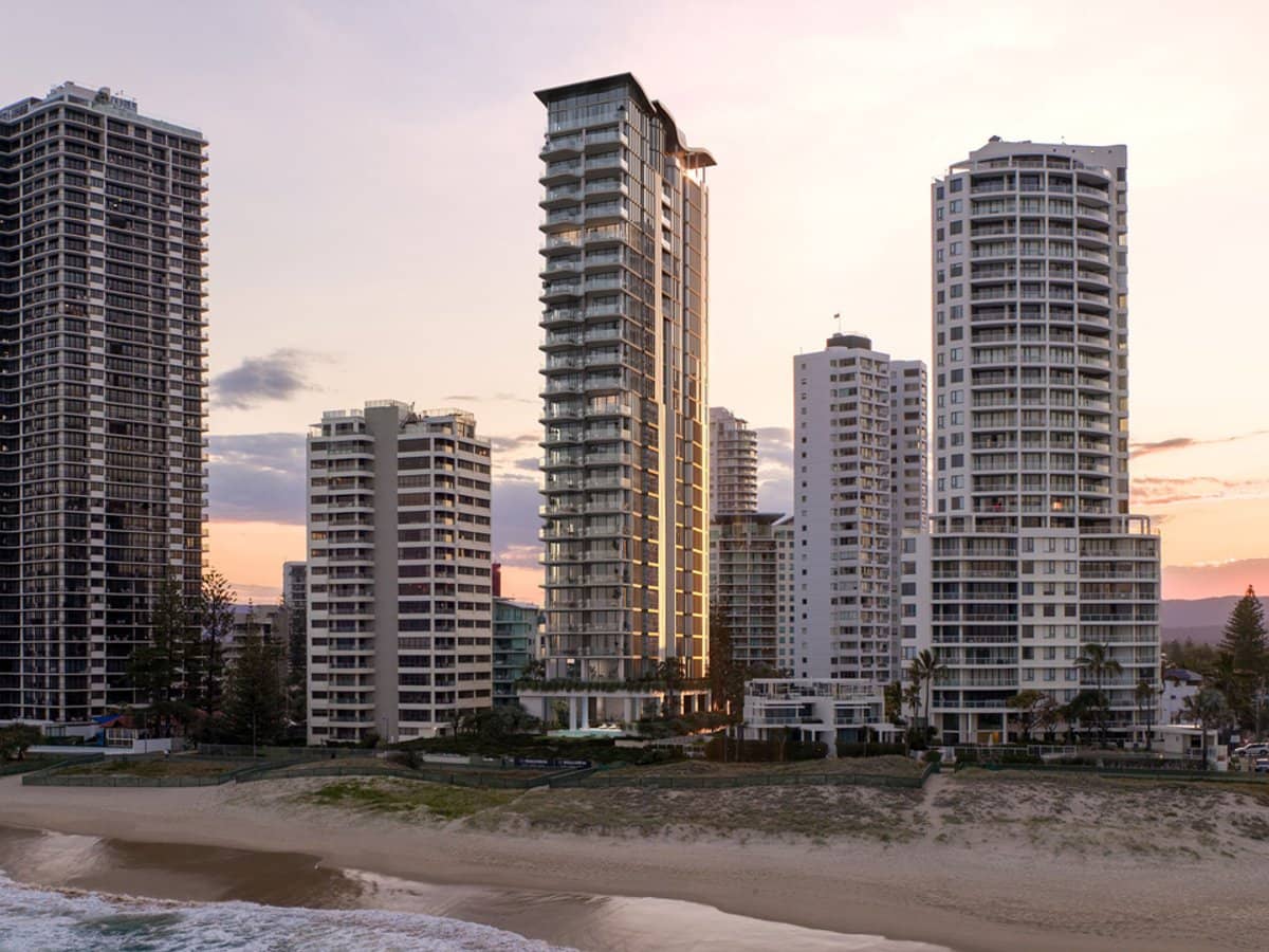 9-11 Garfield Terrace, Surfers Paradise - Thumbnail 2
