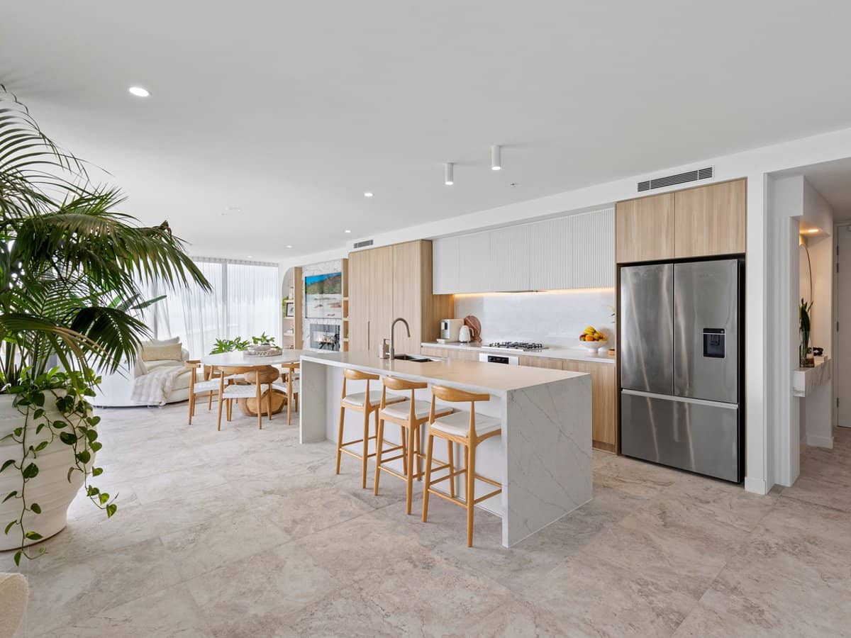 15-19 Peerless Avenue, Mermaid Beach - Thumbnail 4