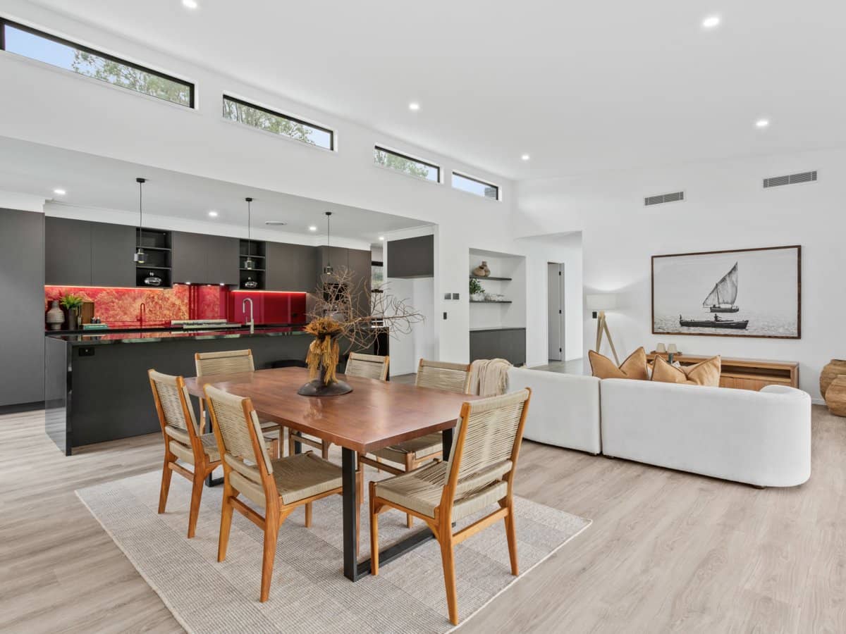 9 Uplands Court, TALLAI - Thumbnail 3