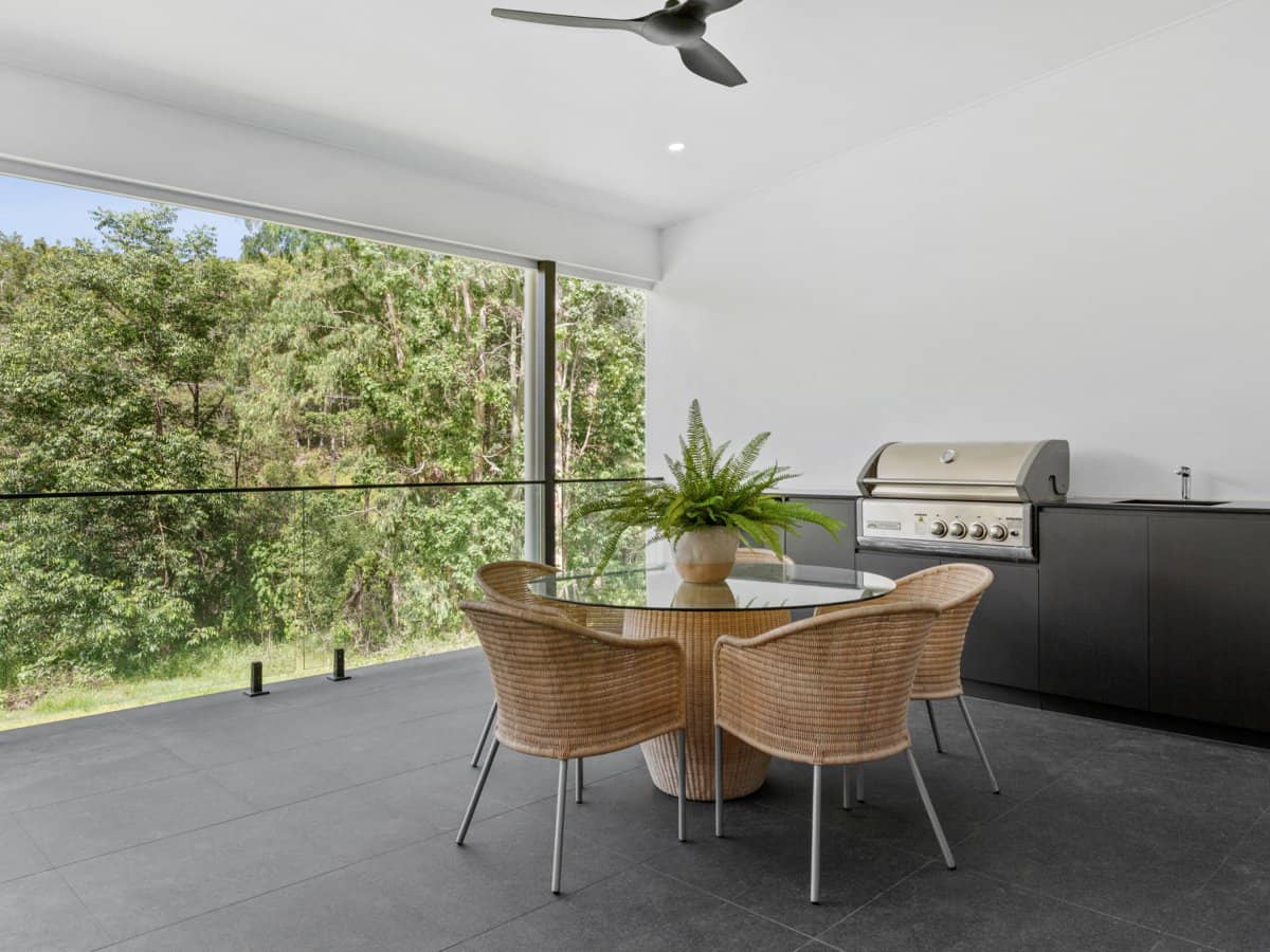 9 Uplands Court, TALLAI - Thumbnail 9