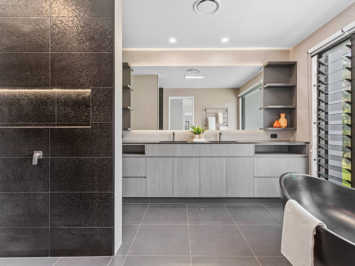 9 Uplands Court, TALLAI - Thumbnail 12