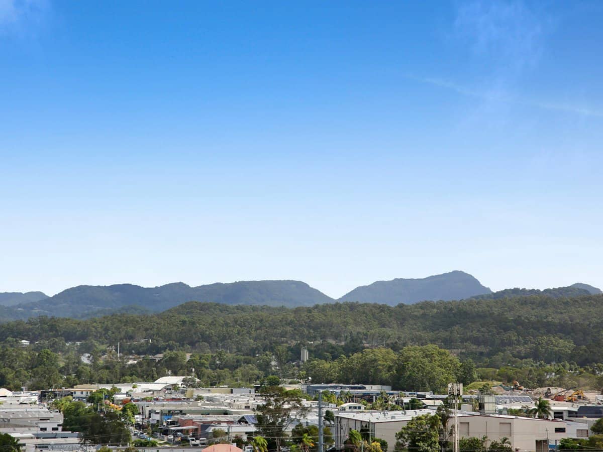 20 Executive Drive, Burleigh Waters - Thumbnail 15