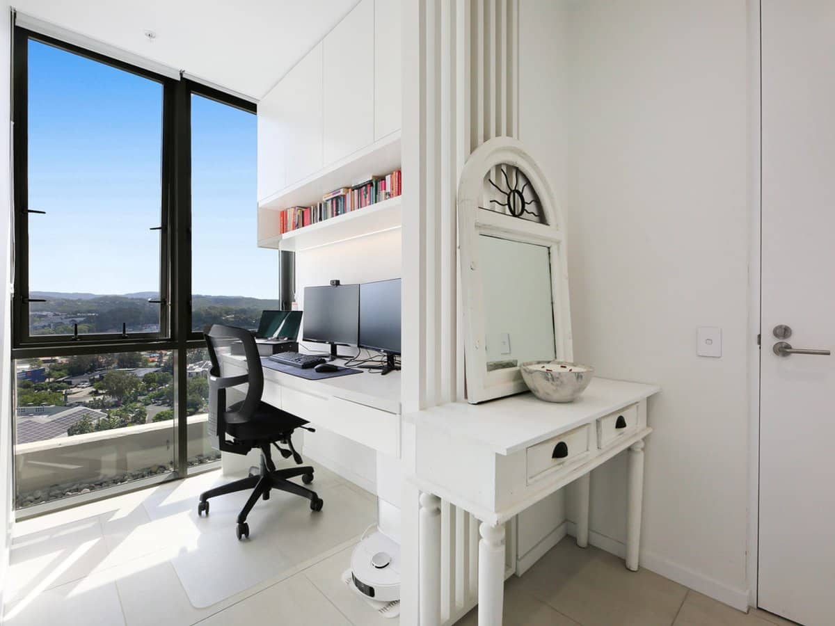 20 Executive Drive, Burleigh Waters - Thumbnail 17