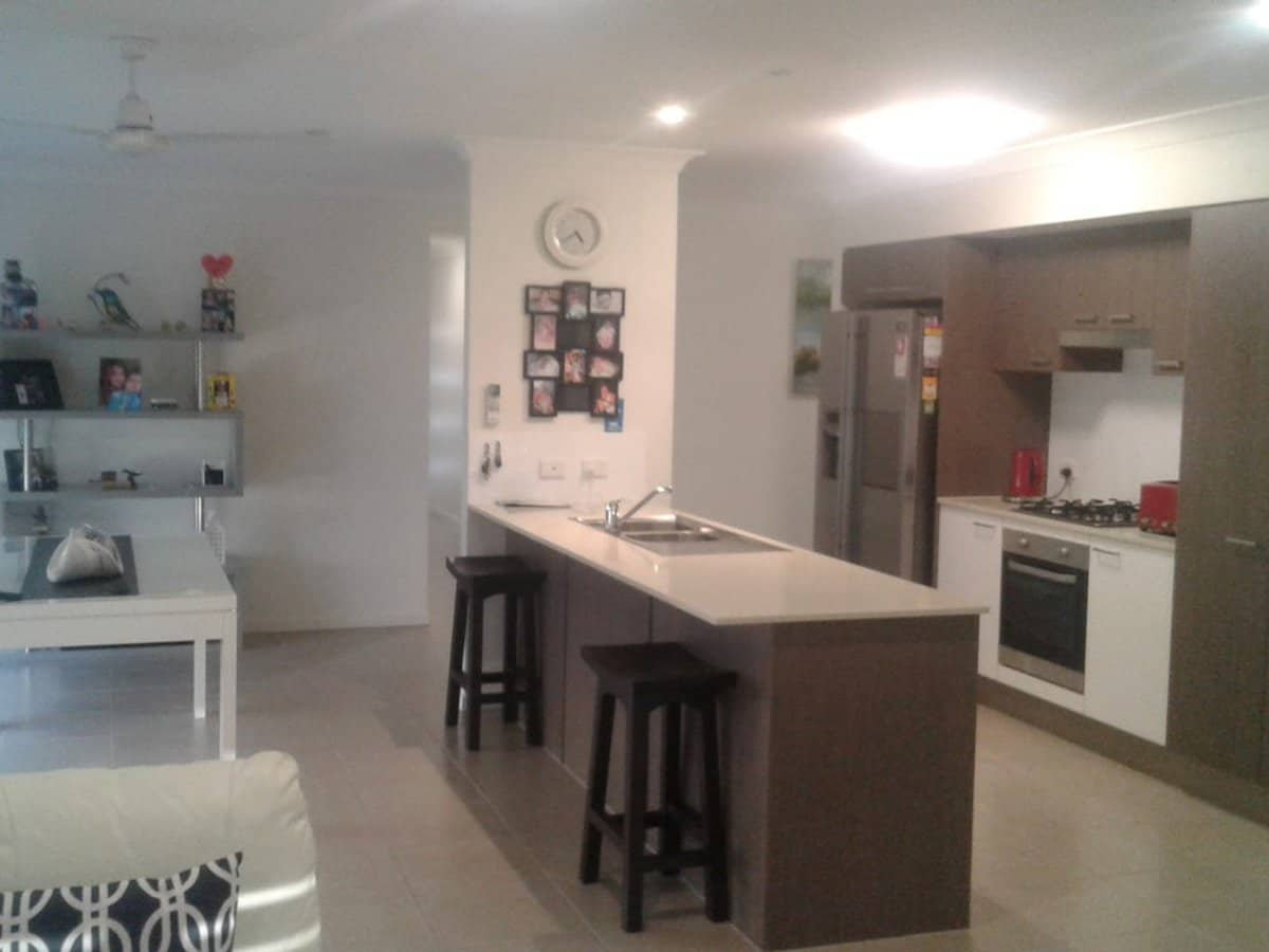 114 Brookside Circuit, ORMEAU - Thumbnail 2