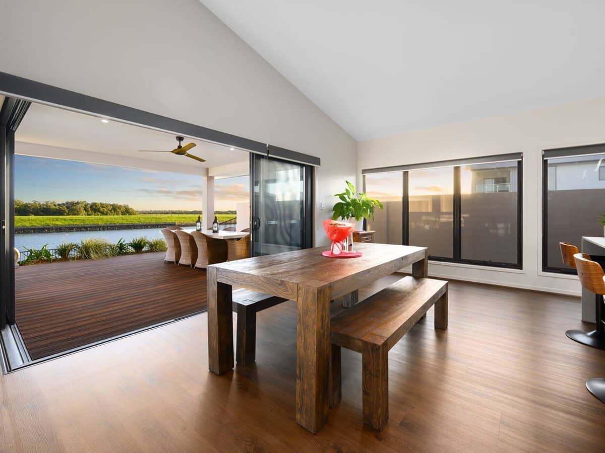 122 Paradise Parade, Jacobs Well - Thumbnail 11