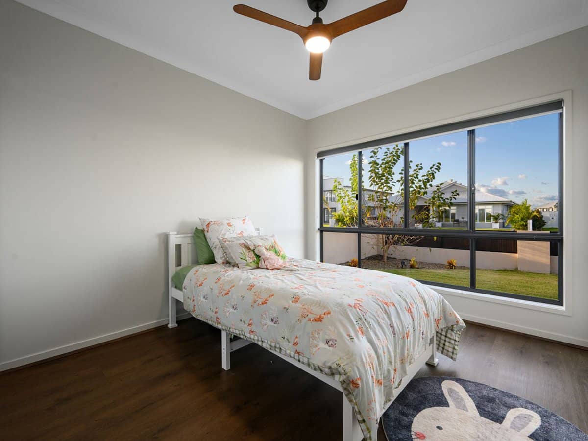 122 Paradise Parade, Jacobs Well - Thumbnail 17