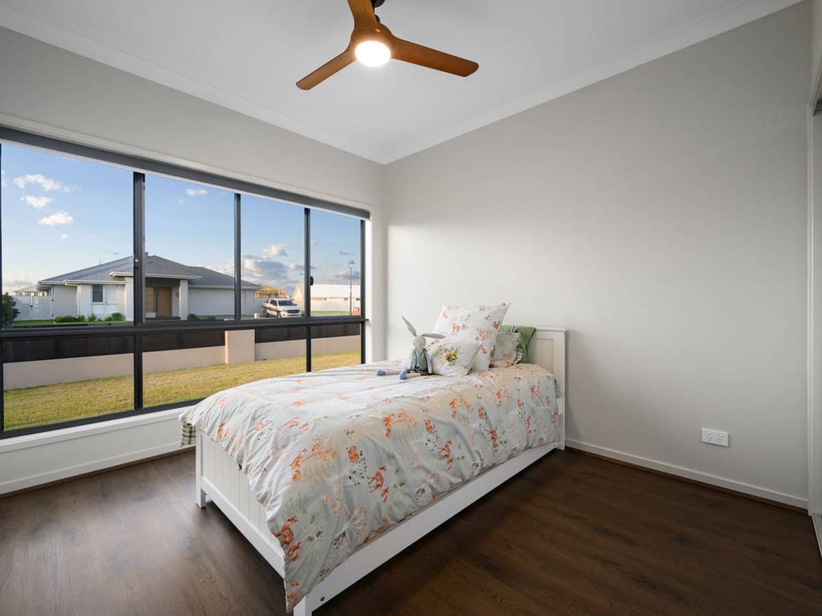 122 Paradise Parade, Jacobs Well - Thumbnail 18