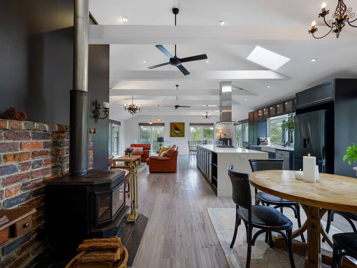 36 Pinetree Court, MUDGEERABA - Thumbnail 7