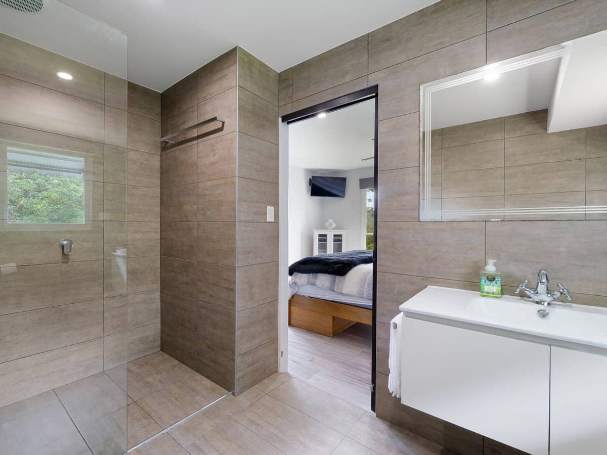 36 Pinetree Court, MUDGEERABA - Thumbnail 12