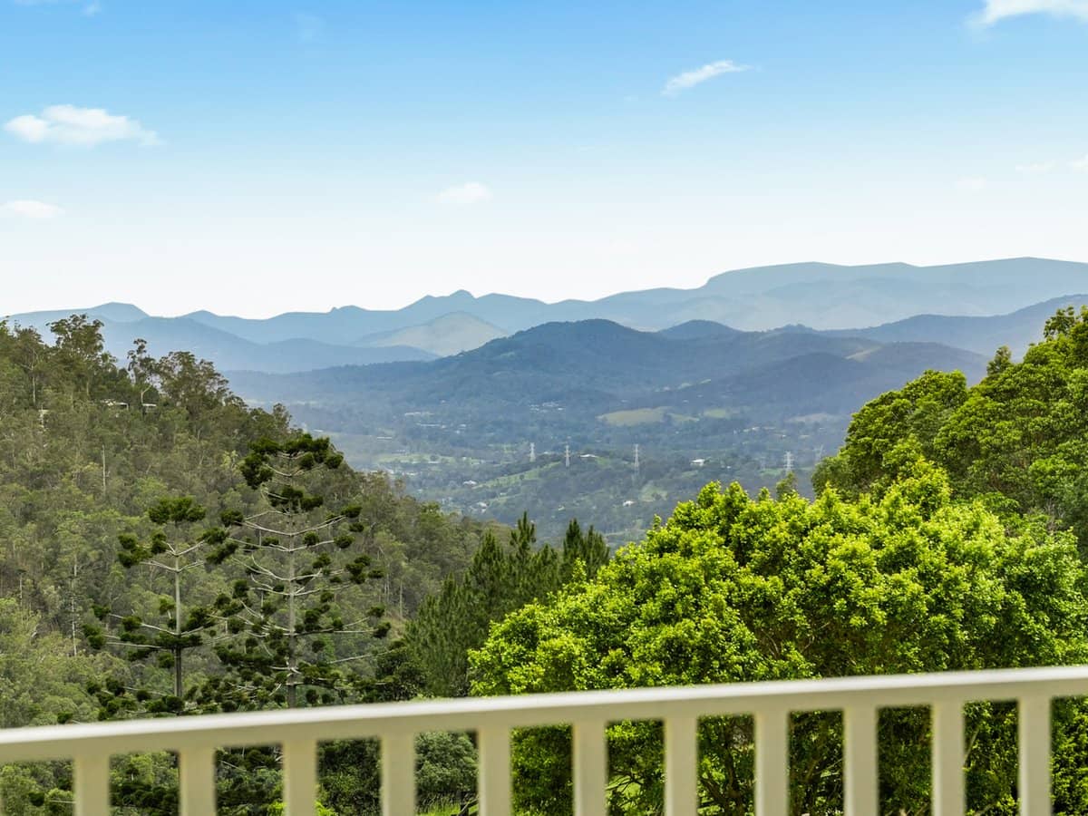 71 Larcombe Drive, WONGAWALLAN - Thumbnail 2