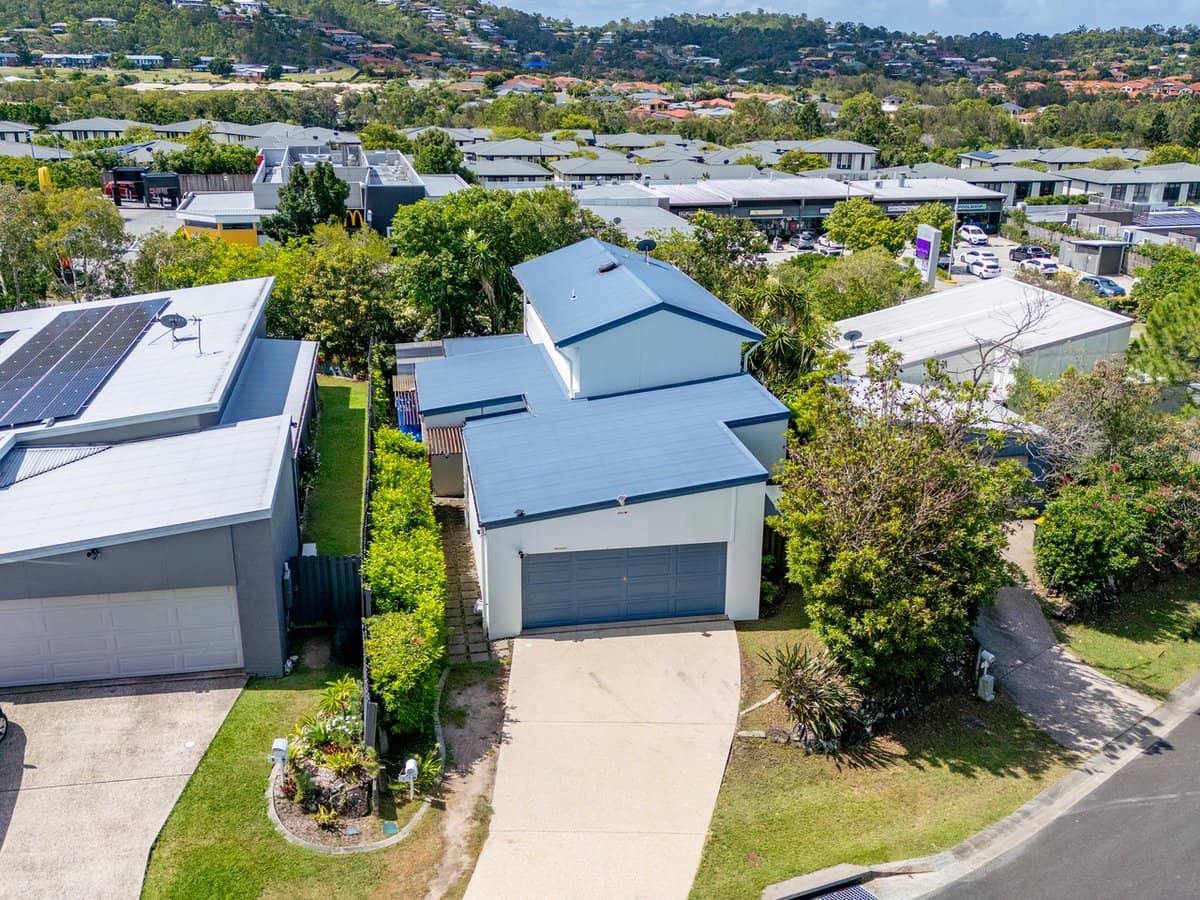 3 Norfolk Drive, PACIFIC PINES - Thumbnail 2