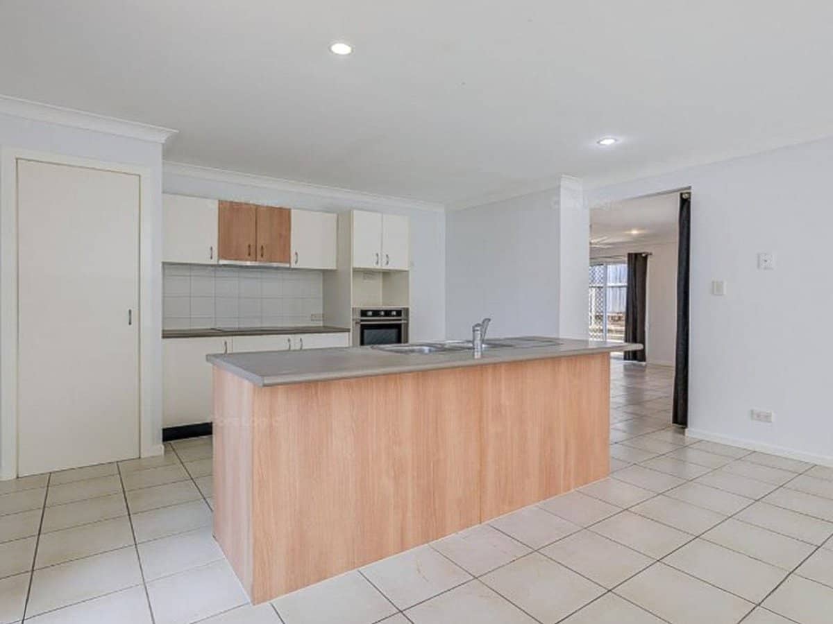 3 Norfolk Drive, PACIFIC PINES - Thumbnail 10