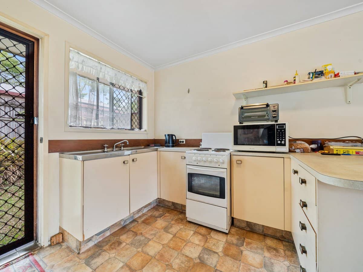 18-22 Albert Street, EAGLEBY - Thumbnail 4