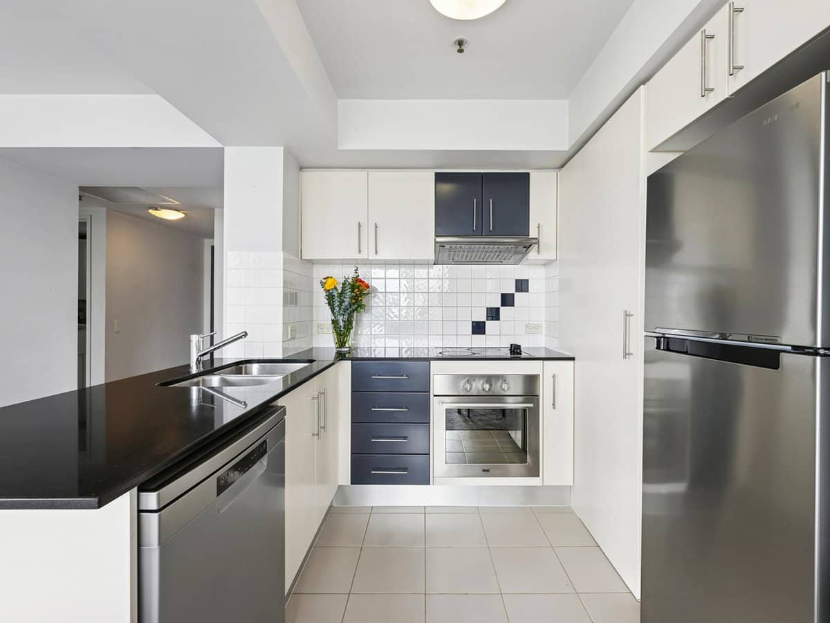 2865 Gold Coast Highway, Surfers Paradise - Thumbnail 6