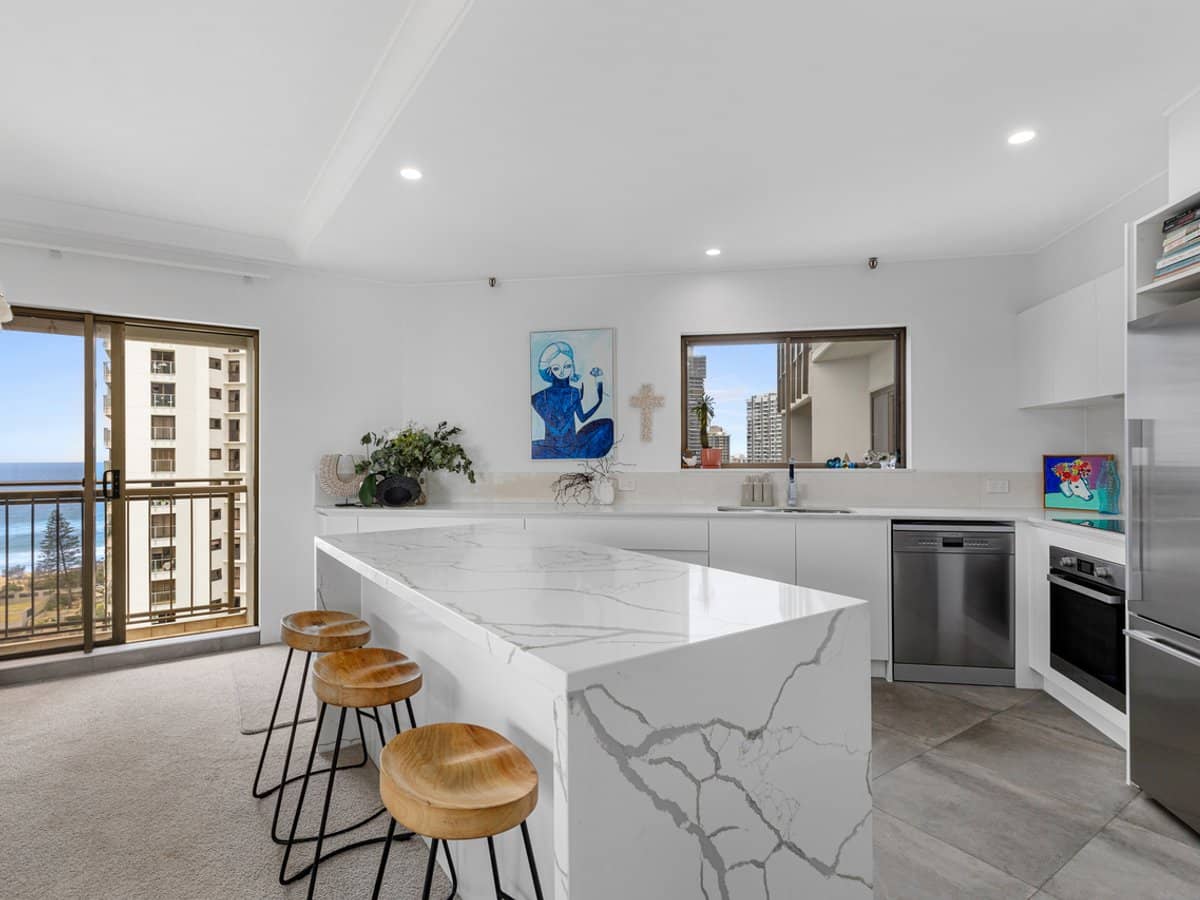 99/8 Admiralty Drive, Surfers Paradise - Thumbnail 5