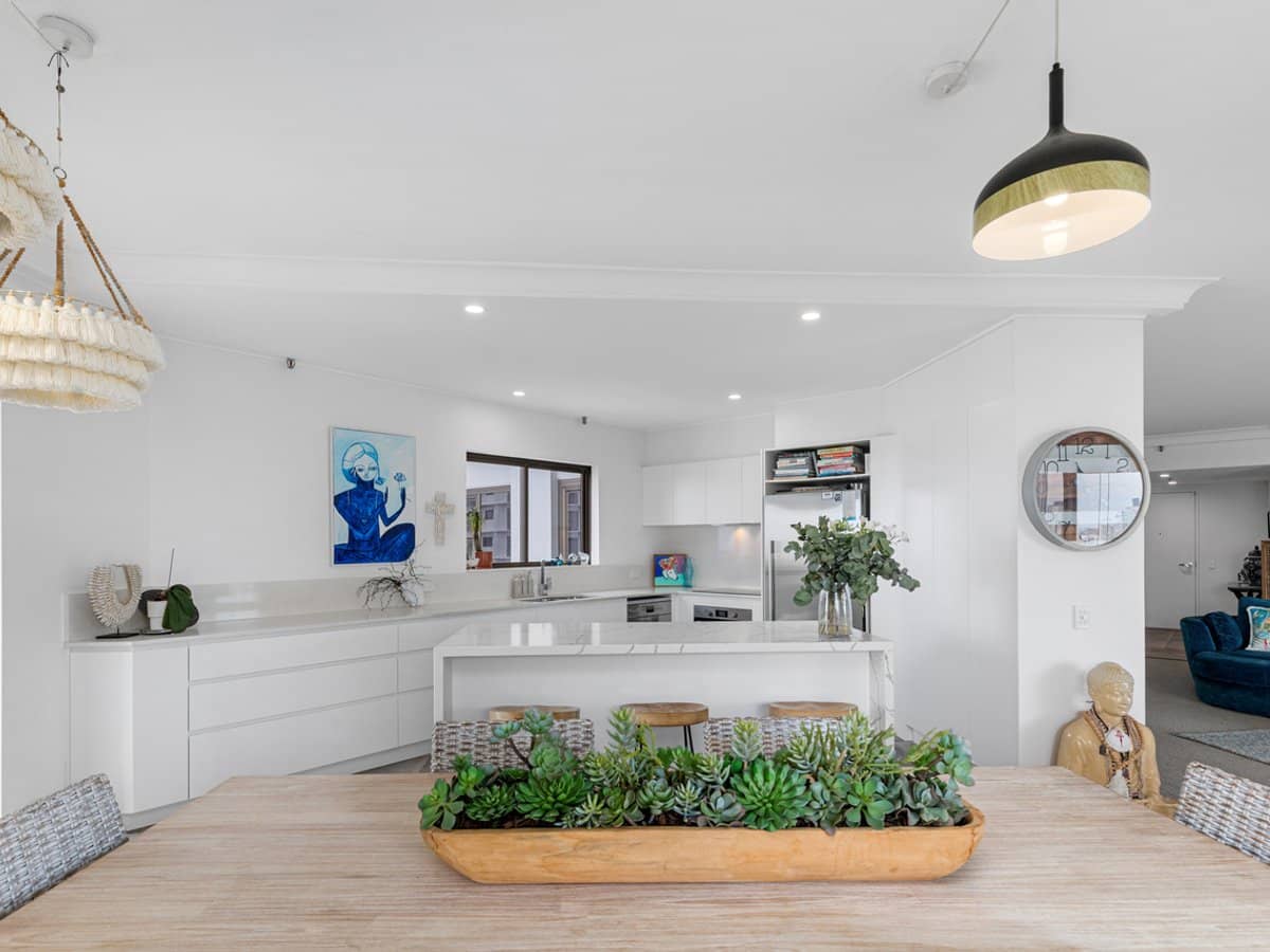 99/8 Admiralty Drive, Surfers Paradise - Thumbnail 6