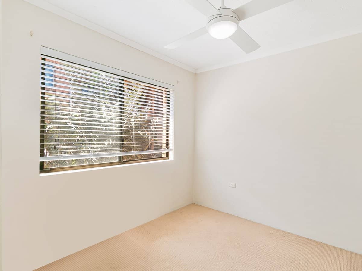 44 Coolangatta Road, COOLANGATTA - Thumbnail 5