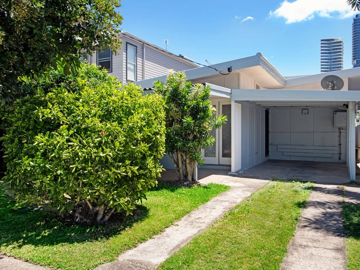 17 Ventura Road, MERMAID BEACH - Thumbnail 2