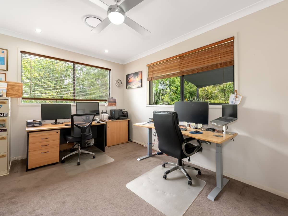 6 Kookaburra Place, PARKWOOD - Thumbnail 16