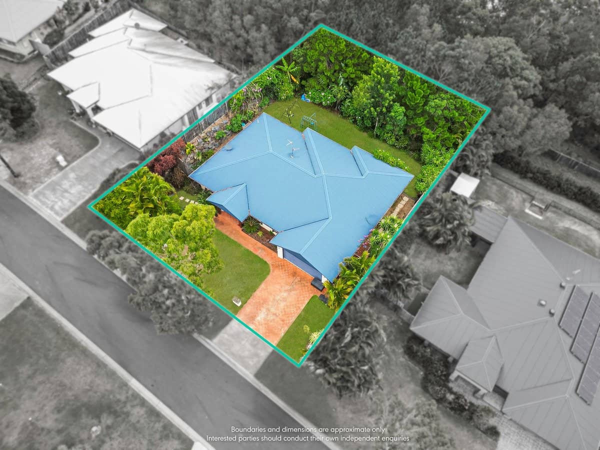 16 Huxley Court, PACIFIC PINES - Thumbnail 18