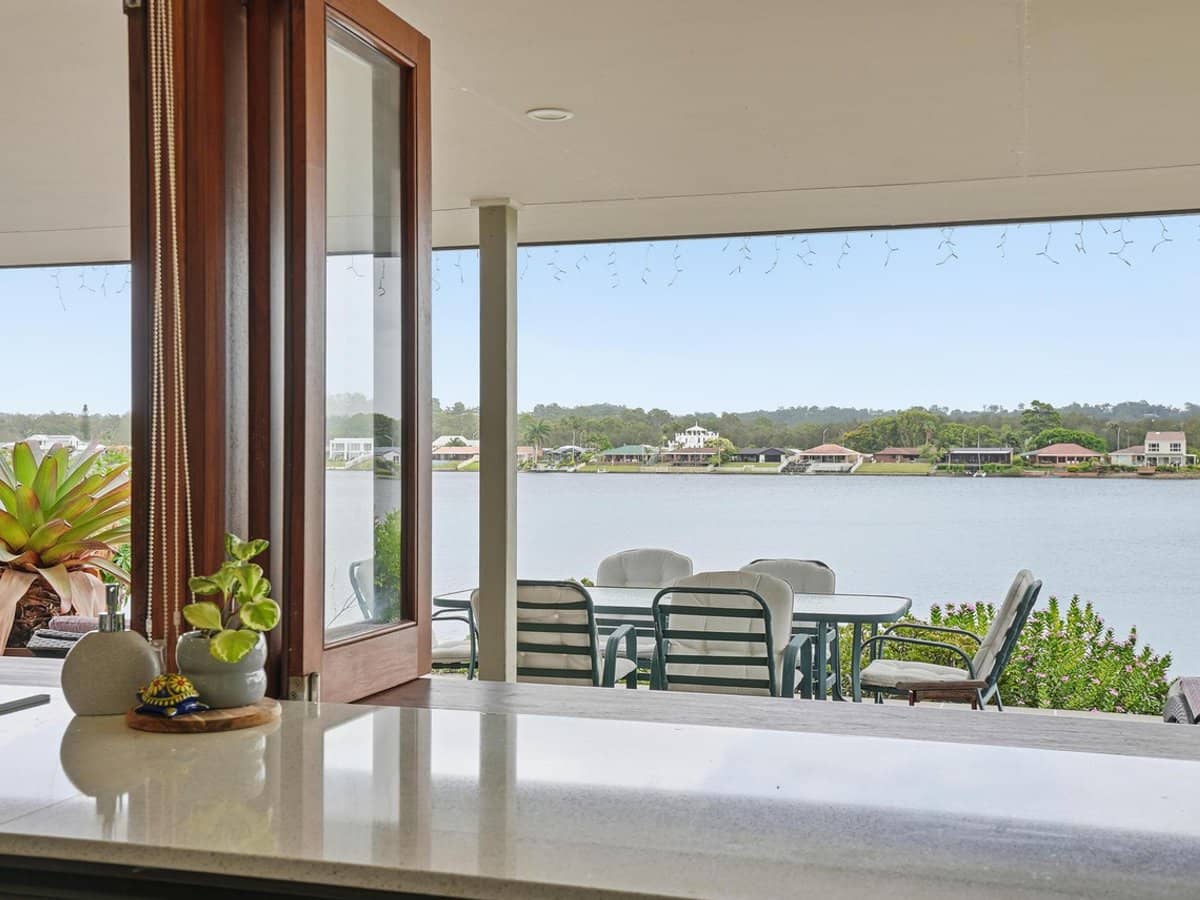 39 Ironbark Street, ELANORA - Thumbnail 2