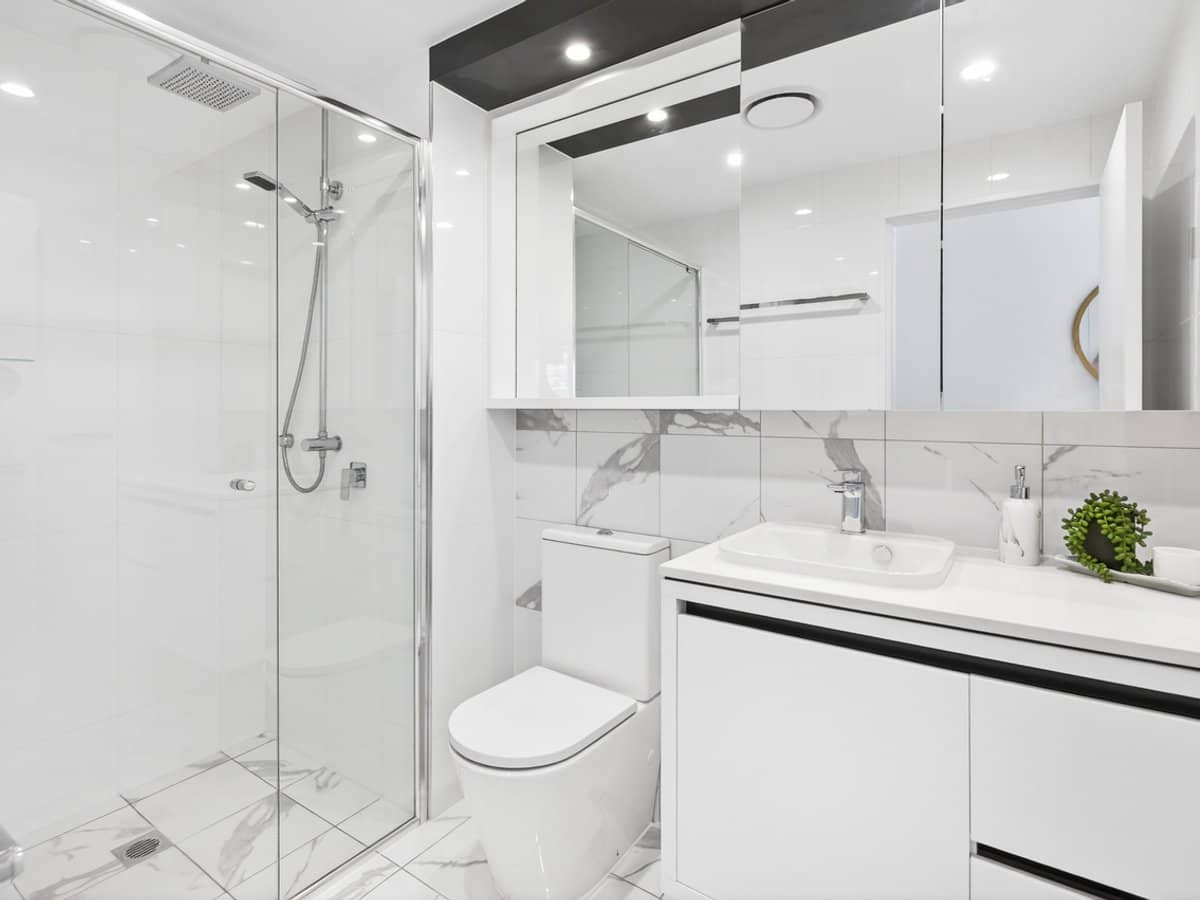 18 Chelsea Avenue, BROADBEACH - Thumbnail 6