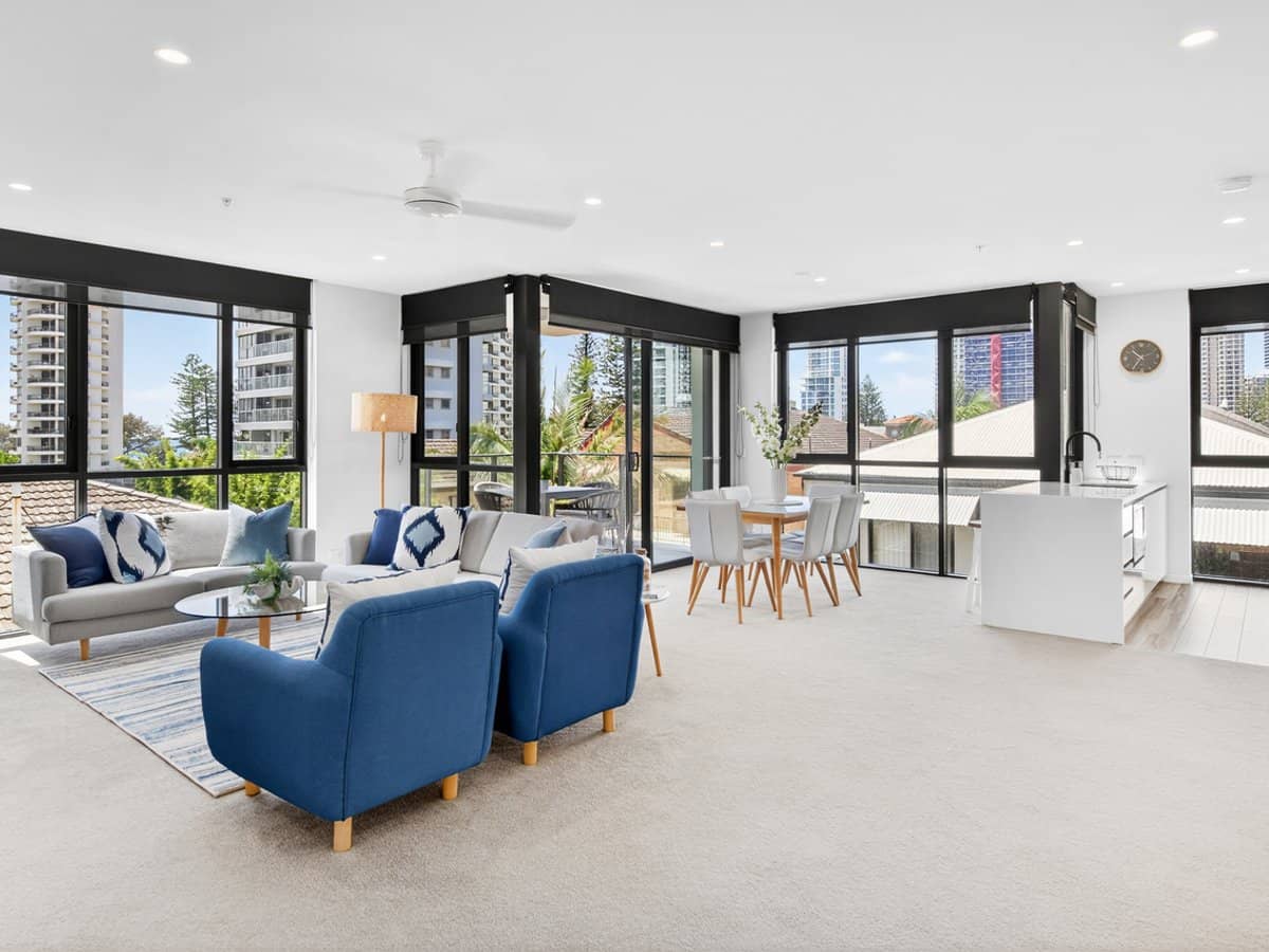 18 Chelsea Avenue, BROADBEACH - Thumbnail 8